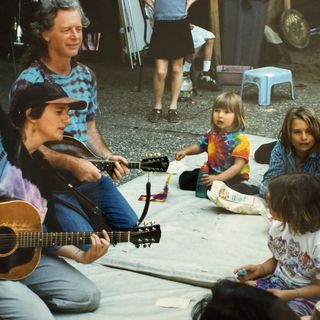Ingrid & Ernie Noyes with Kyla Bay-Mathis (Ingrid’s niece), Jonathan Noyes-Elfstrom (her son) and others at the Berkeley Free Folk Festival
